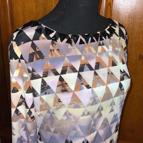 Vince Camuto Triangle Aztec Jewel Collar Long Sleeve Dress - Picture 3 of 4